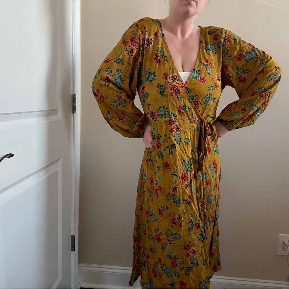 Faithfull the Brand x Anthropologie Le Figuaro Wrap Dress Long Sleeve - Picture 3 of 14